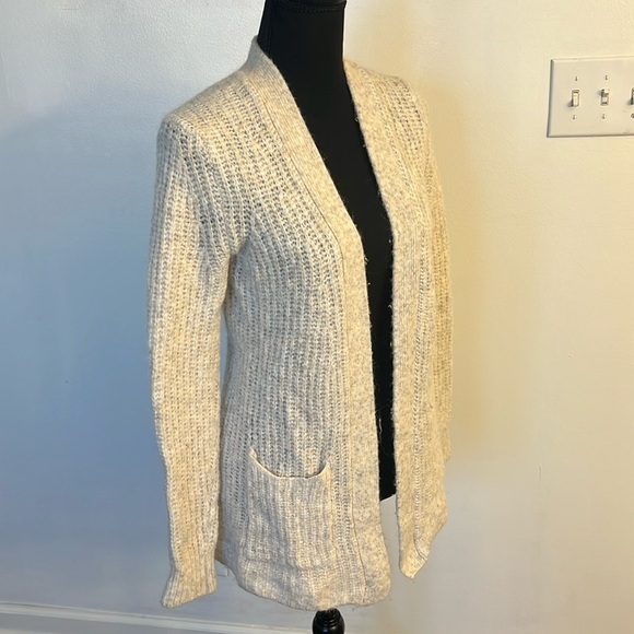 Banana Republic Marina Wool and Alpaca Oatmeal Sweater, sz Extra Small - Picture 2 of 11